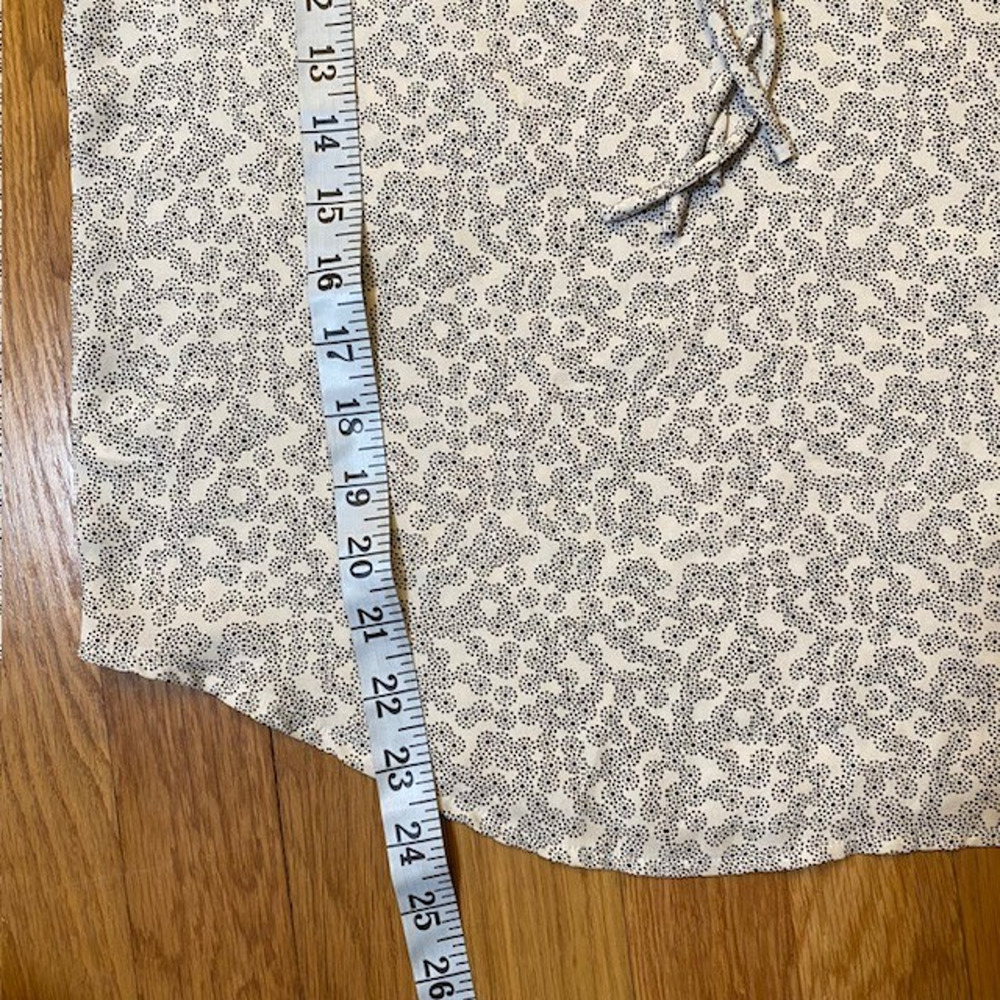 Ann Taylor LOFT XS Extra Small Sleeveless Tie V-Neck Rayon Polyester Top Shirt - Picture 6 of 8